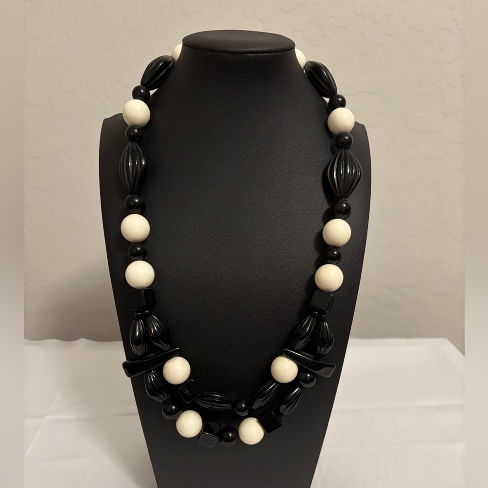 Elegant Black and White Statement Necklace